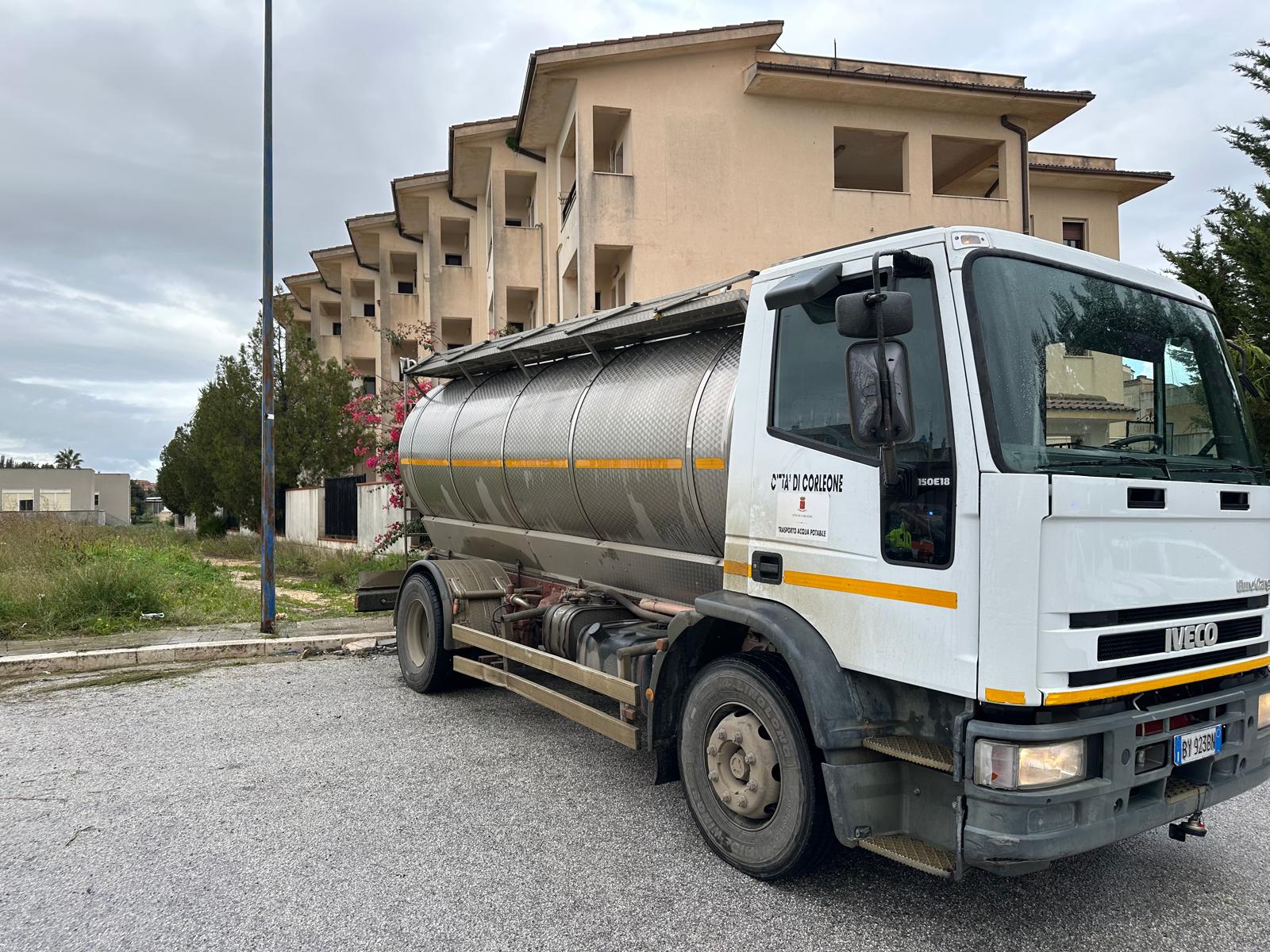 Sicilia, sono 507 le  autobotti pubbliche,  disponibili ed efficienti,  per fronteggiare le emergenze idriche locali