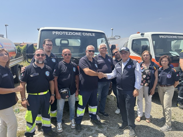 Emergenza idrica: consegnate 19 autobotti al Volontariato di Protezione Civile 