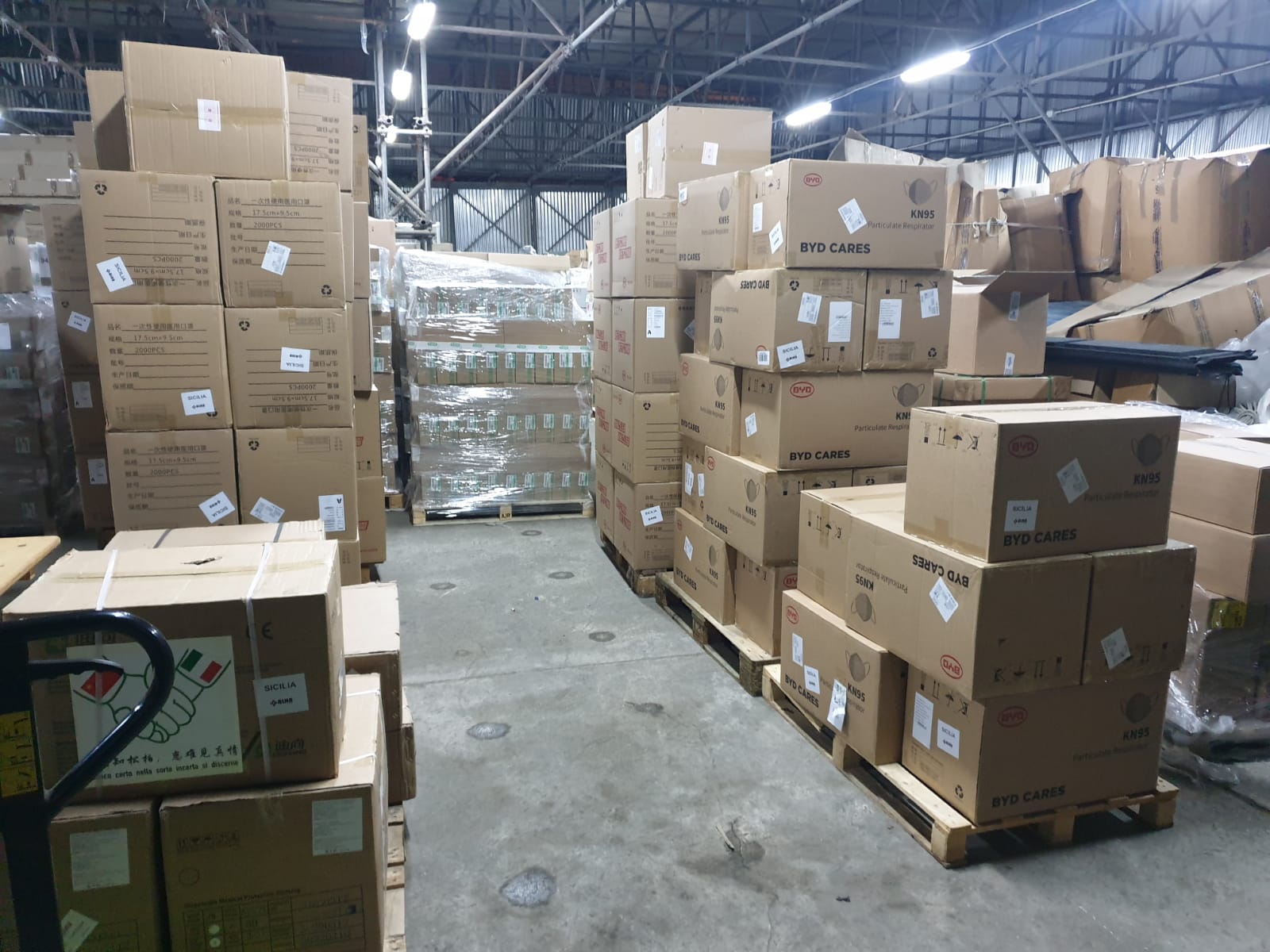 170.000 mascherine arrivate da Roma