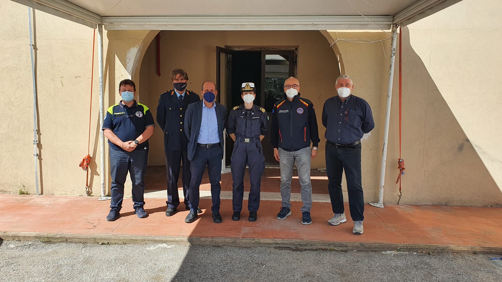 Lipari. Avviato anche l’hub ospitato nel centro congressi