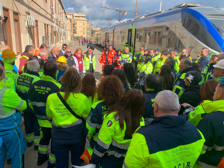 [VIDEO] Messina, avviato il primo corso in Sicilia per volontari di PC formati per operare in ambito ferroviario  
